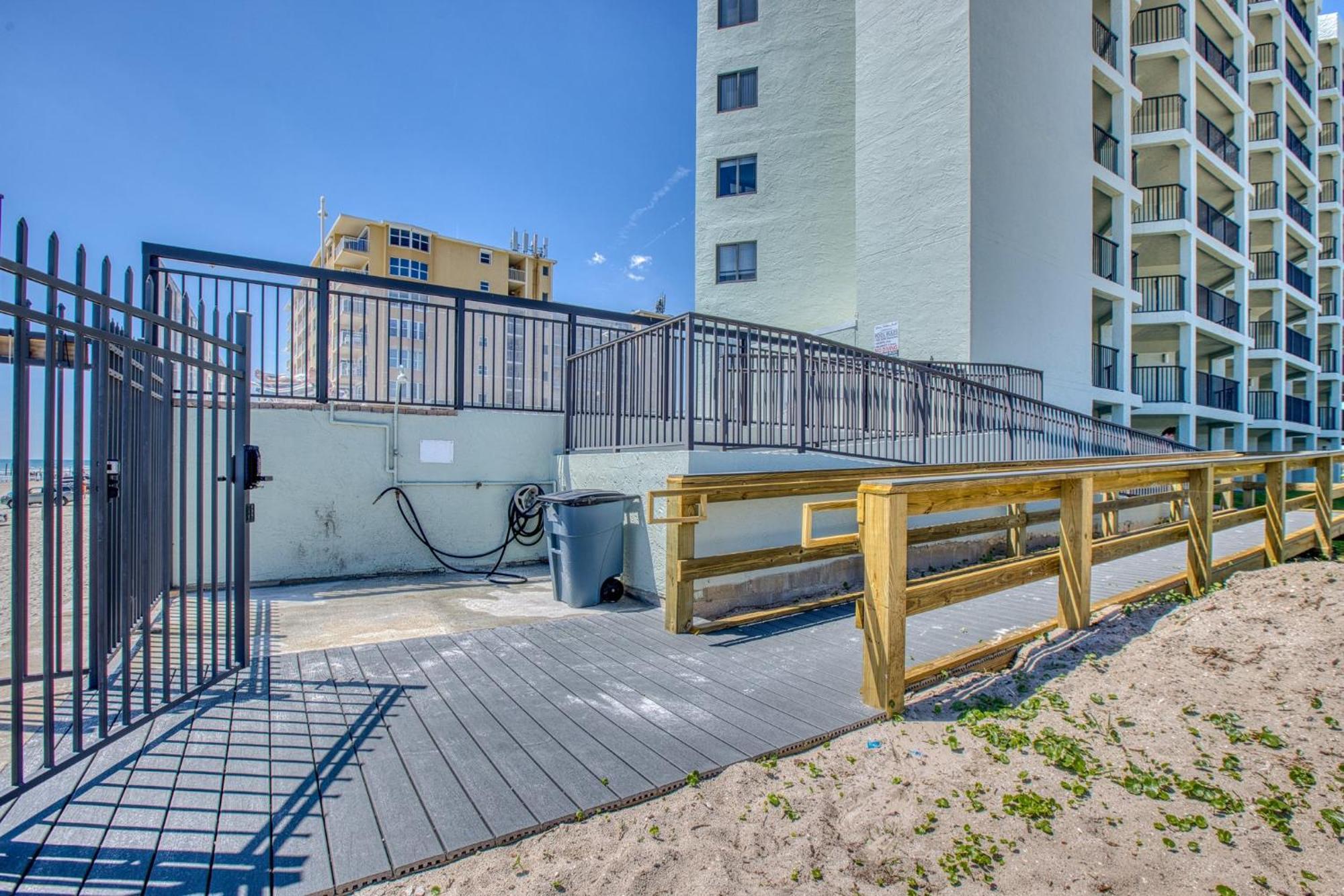Ocean View With A Beachfront Pool At Ocean Trillium Condo ~ 403 新士麦那海滩 外观 照片